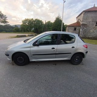 Peugeot 206 2002