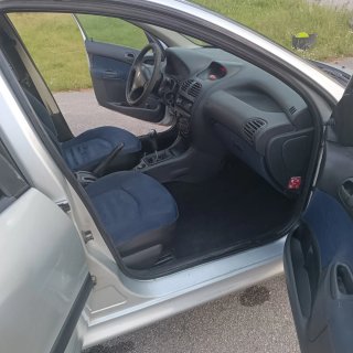 Peugeot 206 2002