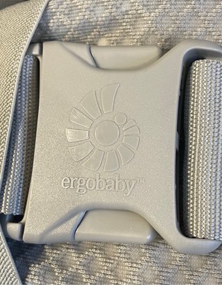 Portabebés Ergobaby Breeze NUEVO