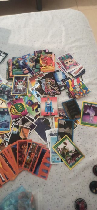 Lote cromos variados.