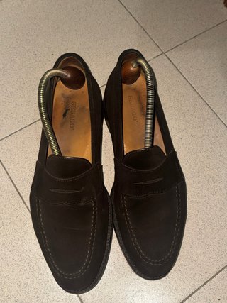 Zapatos Hush Puppies Marrones y negros  10 cda par