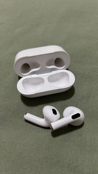 Airpods 3 Blancos casi nuevos