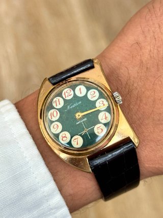 Reloj Newton Vintage Esfera Verde Años 70