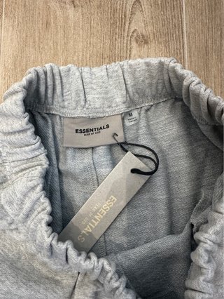 Essentials Pantalones Cortos Grises