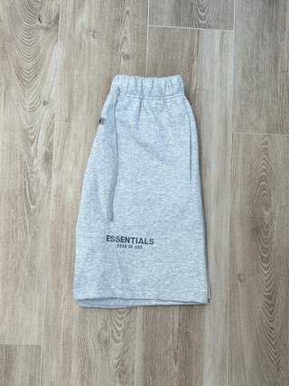 Essentials Pantalones Cortos Grises