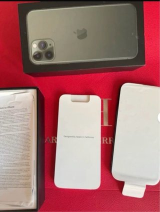 iPhone 11 Pro 64GB Verde Noche + Caja