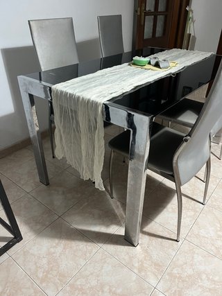 Mesa de comedor cristal y metal extensible