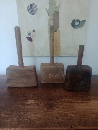 Antichi martelli da botte in legno