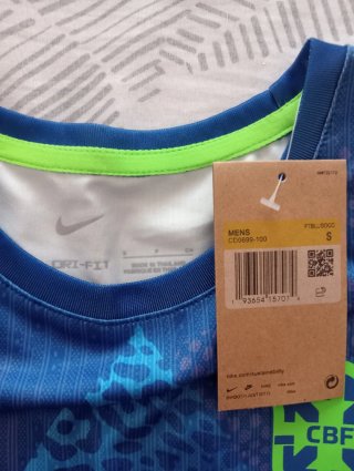 Top Futbol Brasil Nike