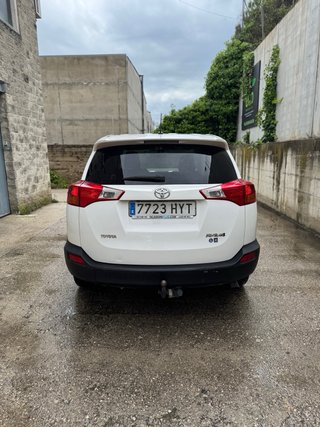 Toyota RAV4 2014