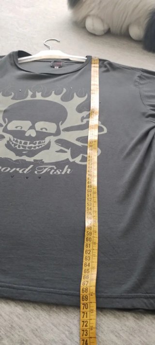 Camiseta gris L/XL calavera en  llamas