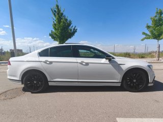 Volkswagen Passat 2018 240 cv biturbo dsg7