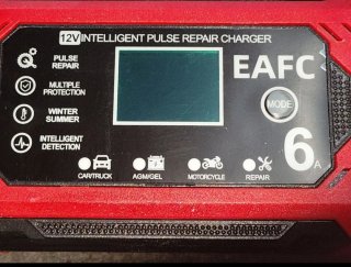 Cargador Batería Coche 12V 6A EAFC