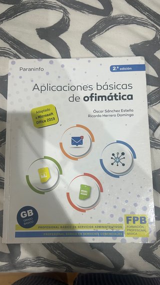 Libro aplicaciones básicas de ofimatica 2ºGB
