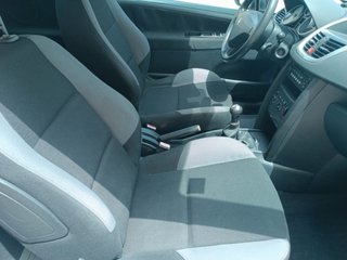 Peugeot 207 HDI 90 caballos. Perfecto de mecanica