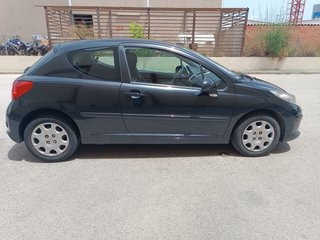 Peugeot 207 HDI 90 caballos. Perfecto de mecanica