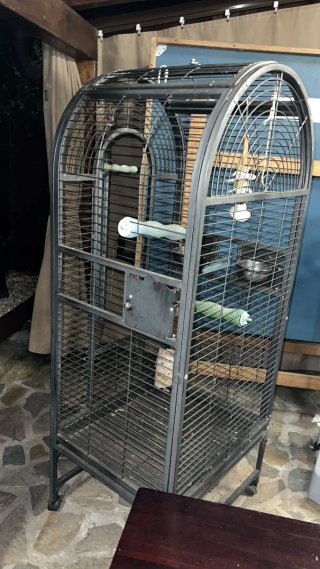 Jaula grande para pájaros