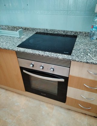 Vitrocerámica y horno Kunft