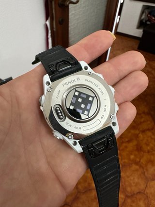 Orologio Garmin Fenix 8 con Fascia Cardio HRM200
