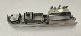 MANDO ELEVALUNAS DELANTERO IZQUIERDO VOLKSWAGEN G