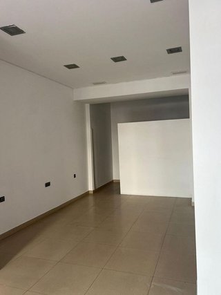 Local comercial en venta en Barrio de Zaidín en Granada