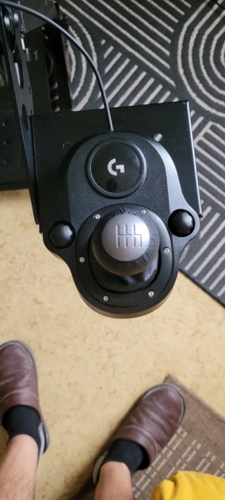 Volante Logitech G29 con Soporte