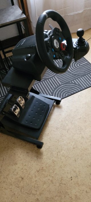 Volante Logitech G29 con Soporte