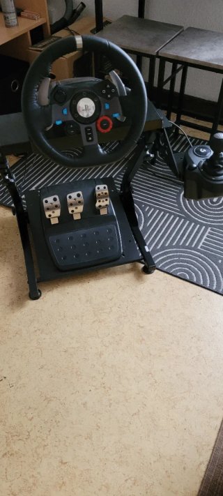 Volante Logitech G29 con Soporte