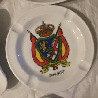 6 Ceniceros de Cerámica con motivos Militares