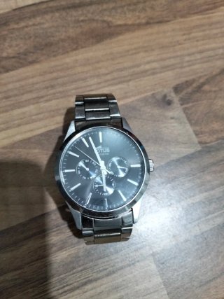 Reloj Lotus Multifunción Negro y Plateado