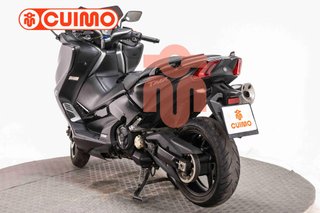 YAMAHA TMAX 530