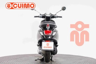 VESPA PRIMAVERA 125