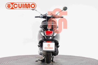 VESPA PRIMAVERA 125
