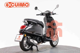 VESPA PRIMAVERA 125