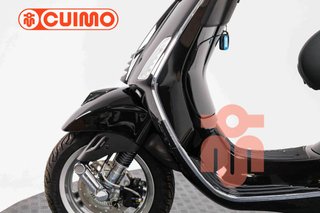 VESPA PRIMAVERA 125