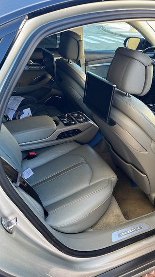 Audi S8 2017 V8T 500cp design selection