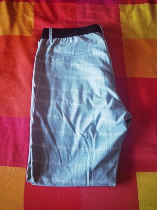 Pantalón de pinza cuadros azul y blanco