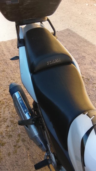 Honda CBF125 con portaequipaje ITV 2027 seguro dic