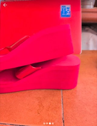 Chanclas rosas/rojas talla 36