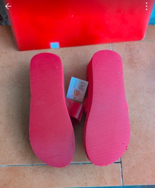 Chanclas rosas/rojas talla 36
