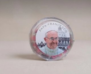 Rosario de cuentas rojas