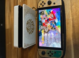 Nintendo Switch OLED Zelda Edizione Limitata
