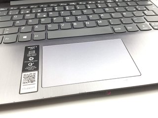 pc portatil lenovo 82kt