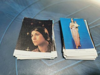 Mas de 130 recortables de papel, casi postales, imagenes religiosas