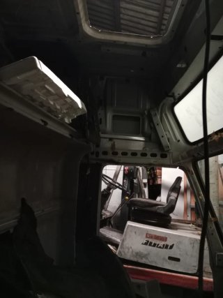 Cabina de  tractora Volvo  para Camperizar