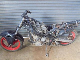 Cubre cadena honda 10083 cbr 1000 f .