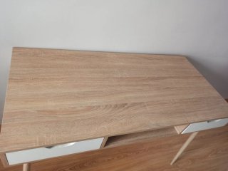 Escritorio madera y blanco con cajones