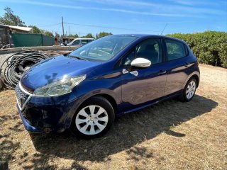 Peugeot 208 2015
