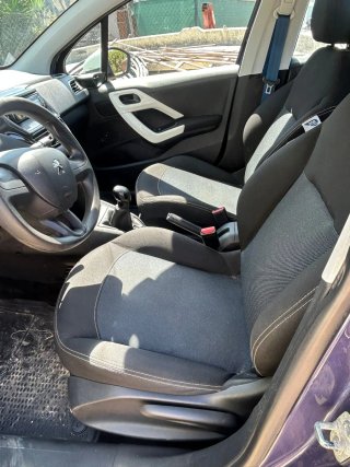 Peugeot 208 2015