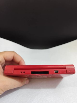 Nintendo DSi Red